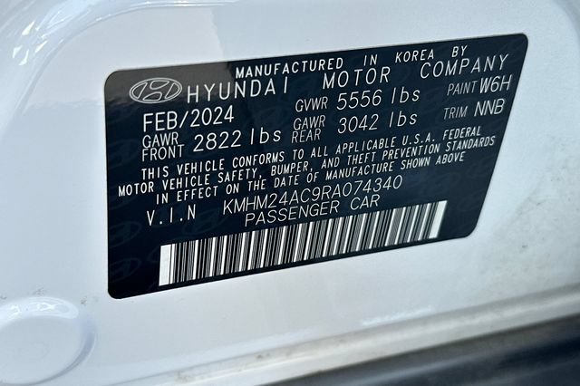 Used 2024 Hyundai Ioniq 6 SE AWD/4WD image 32