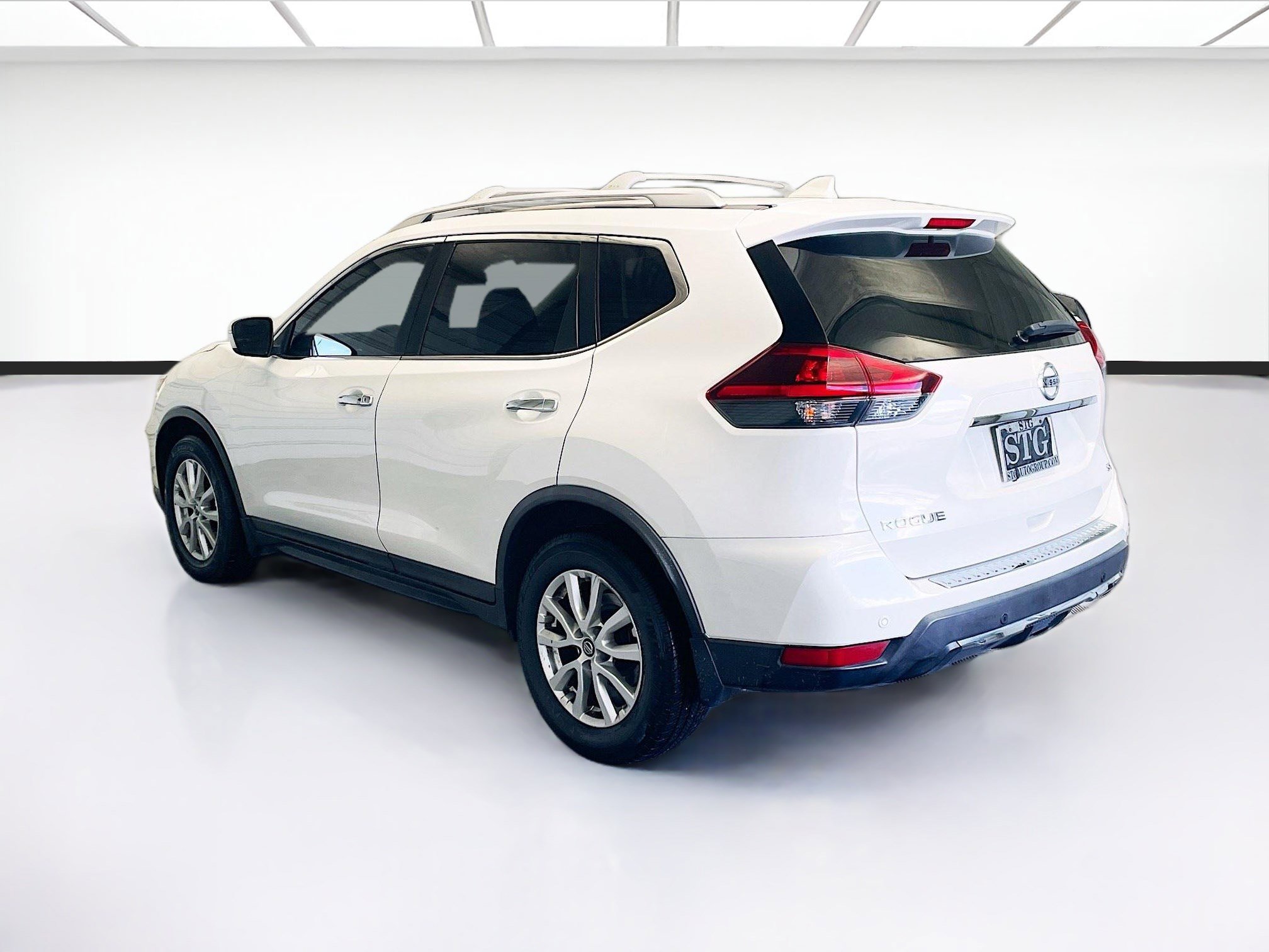 Used 2020 Nissan Rogue SV image 6