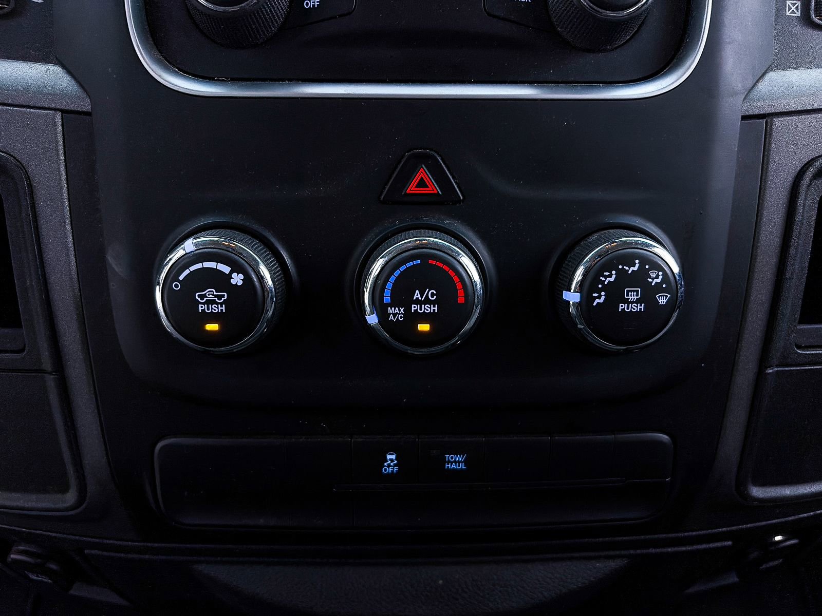 Used 2013 RAM 1500 Express image 17