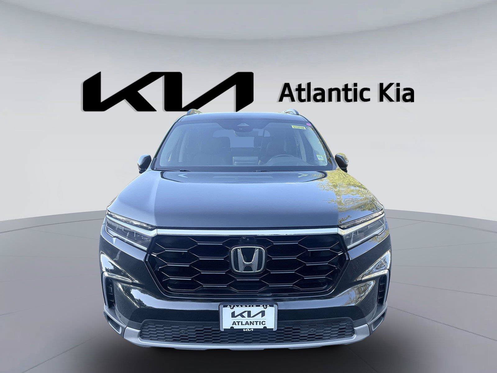Used 2024 Honda Pilot Elite image 2