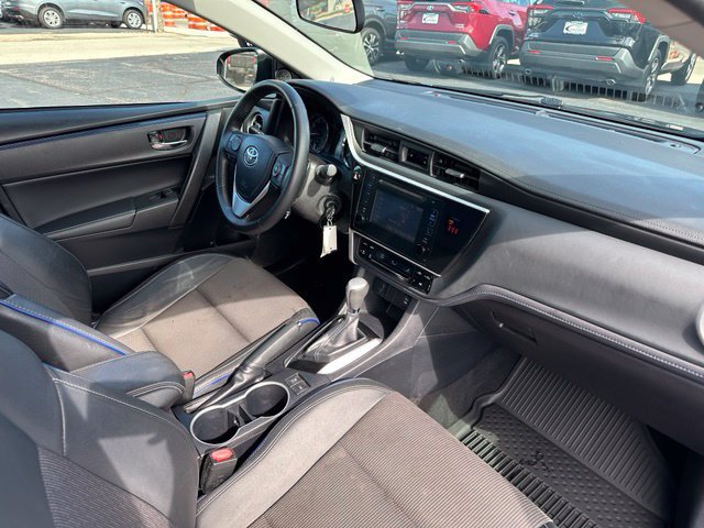 Used 2018 Toyota Corolla SE FWD image 22
