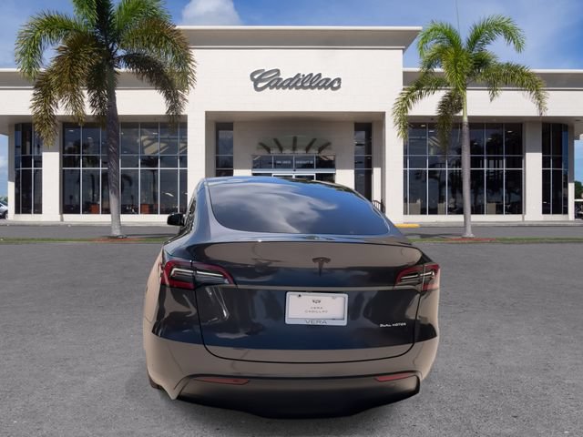 Used 2024 Tesla Model Y Long Range AWD/4WD image 12