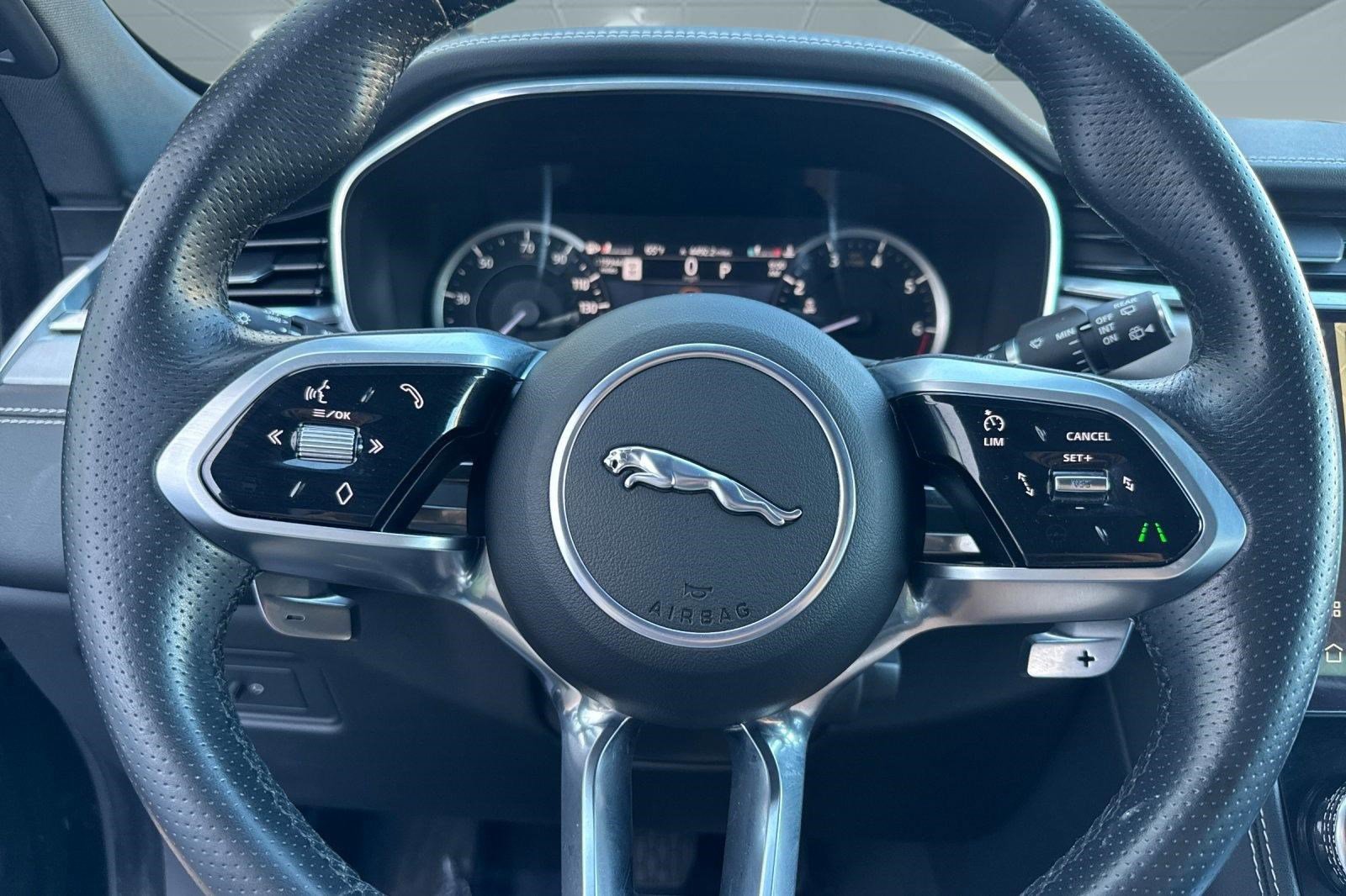 Used 2023 Jaguar F-PACE R-Dynamic S image 14