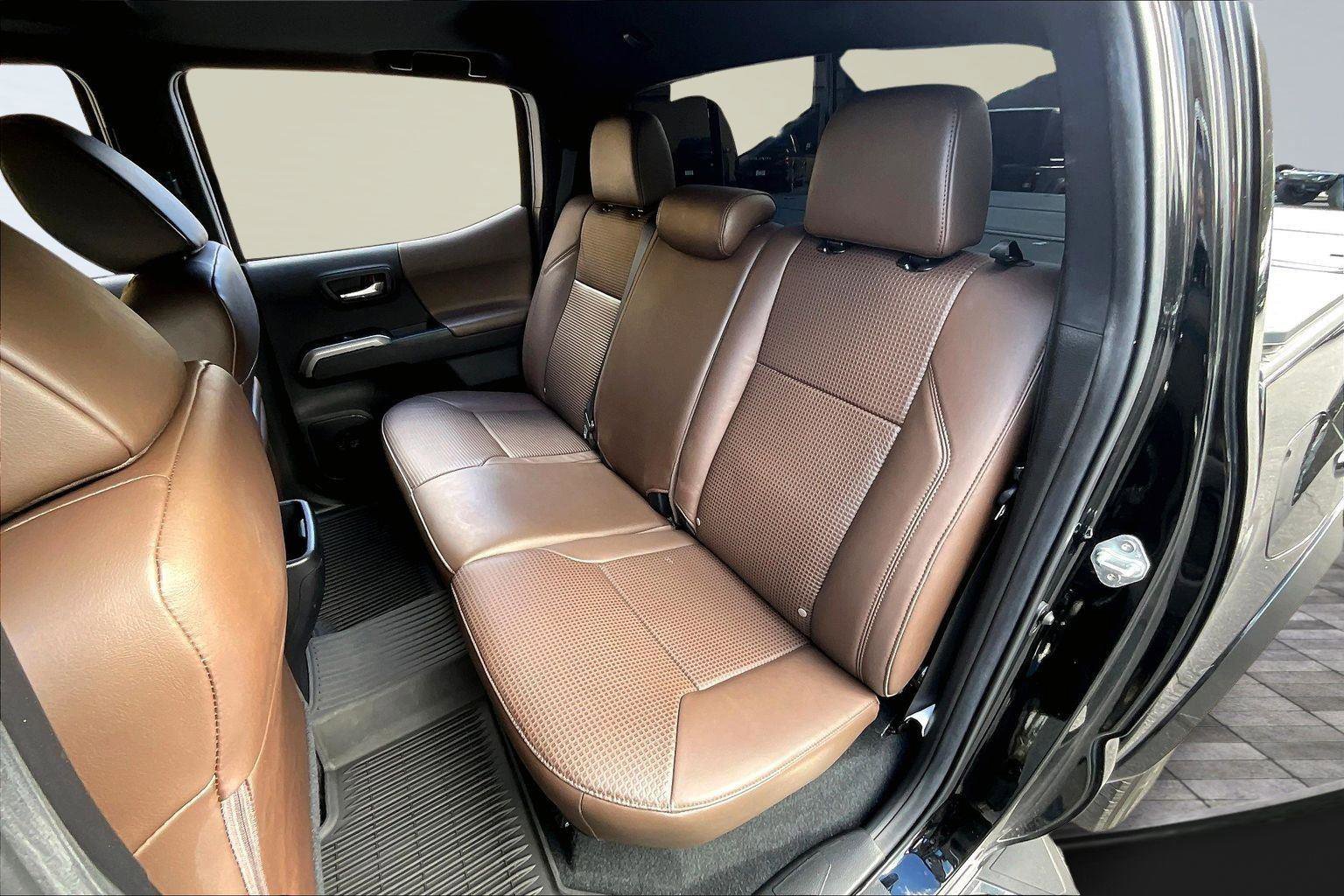 Used 2023 Toyota Tacoma Limited image 28