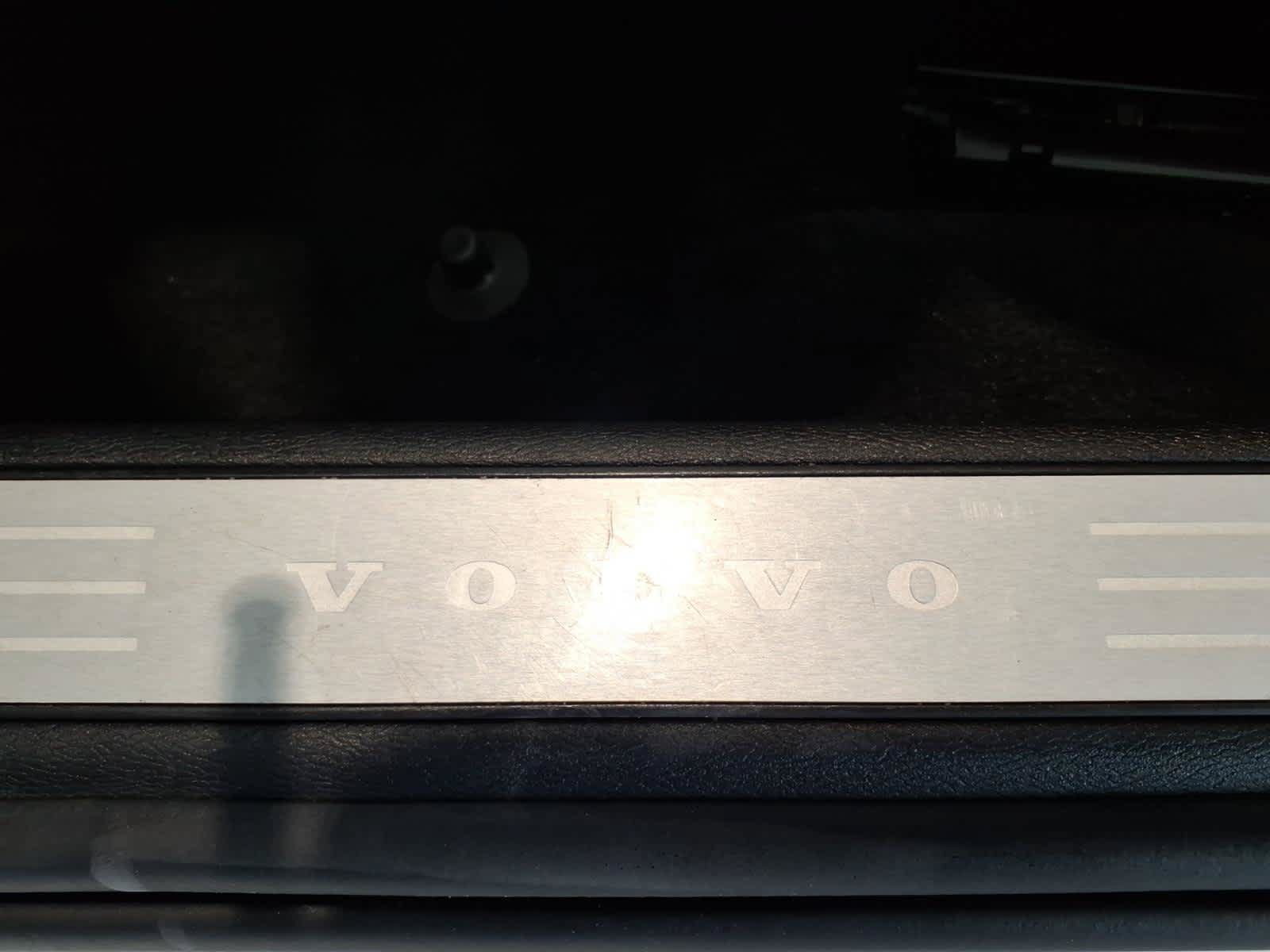 Used 2022 Volvo S60 B5 R-Design w/ Climate Package AWD/4WD image 15