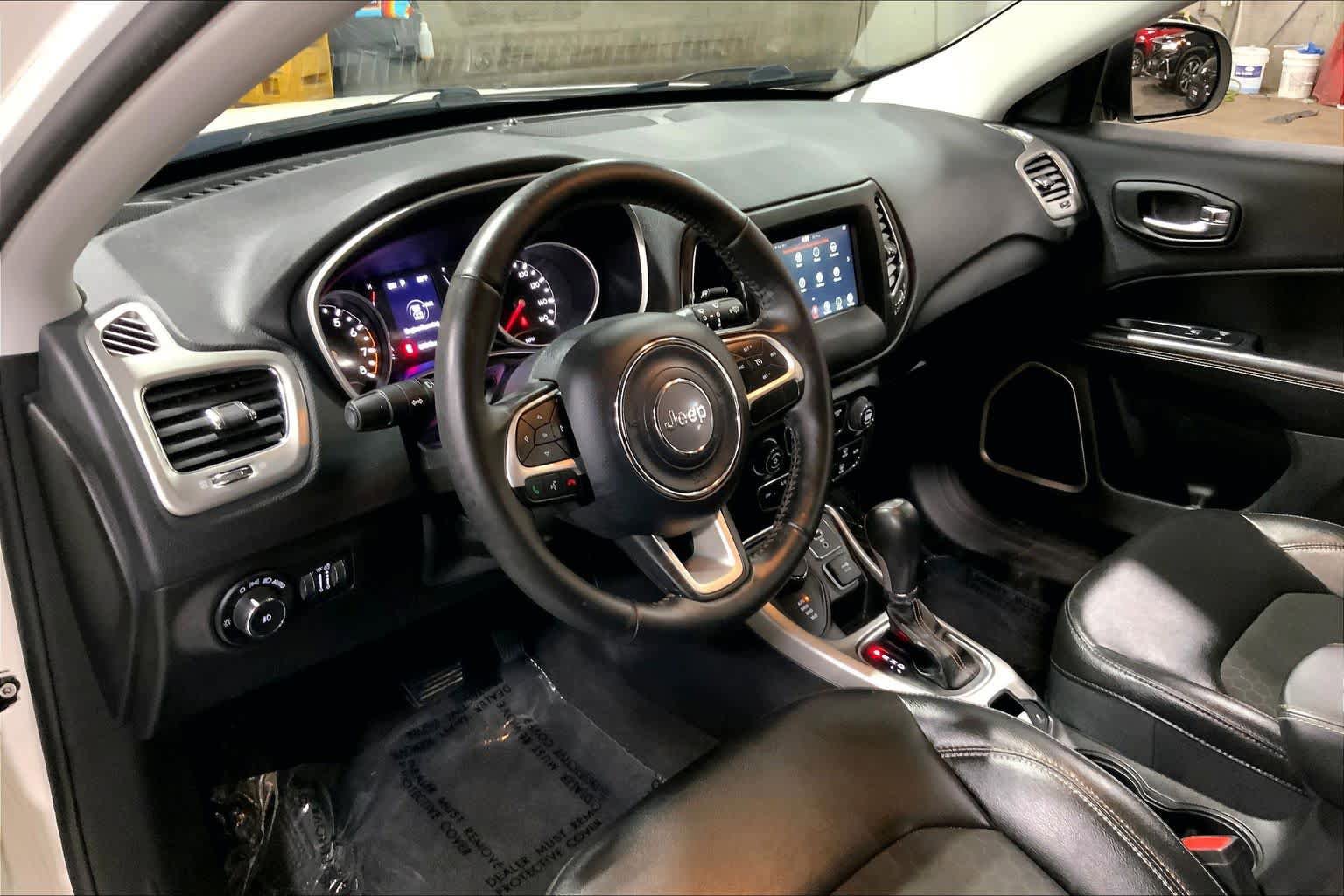 Used 2020 Jeep Compass Latitude image 18