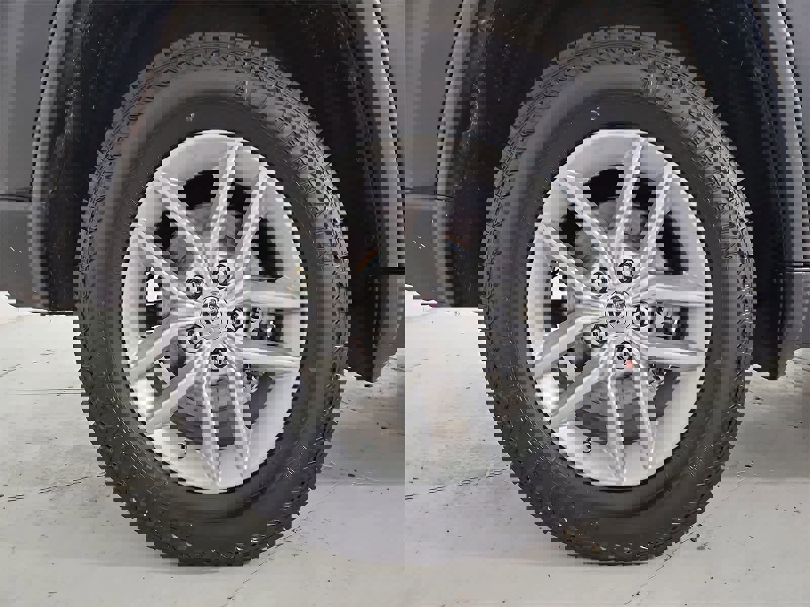 Used 2017 Jeep Grand Cherokee Laredo w/ Quick Order Package 23E image 13