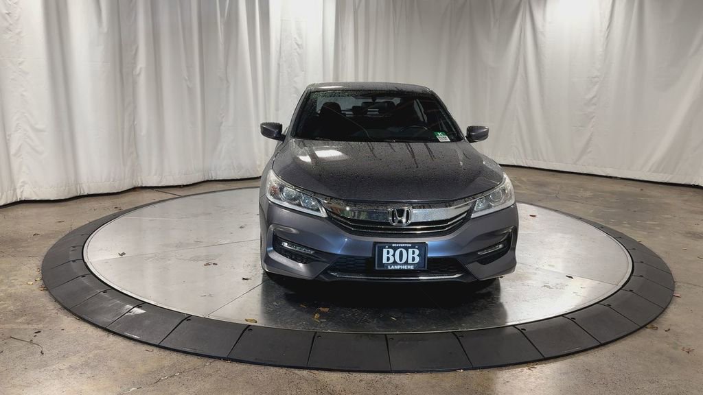 Used 2017 Honda Accord Sport Special Edition image 4