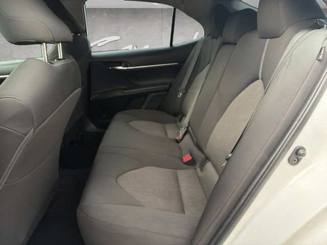 Used 2022 Toyota Camry LE image 22