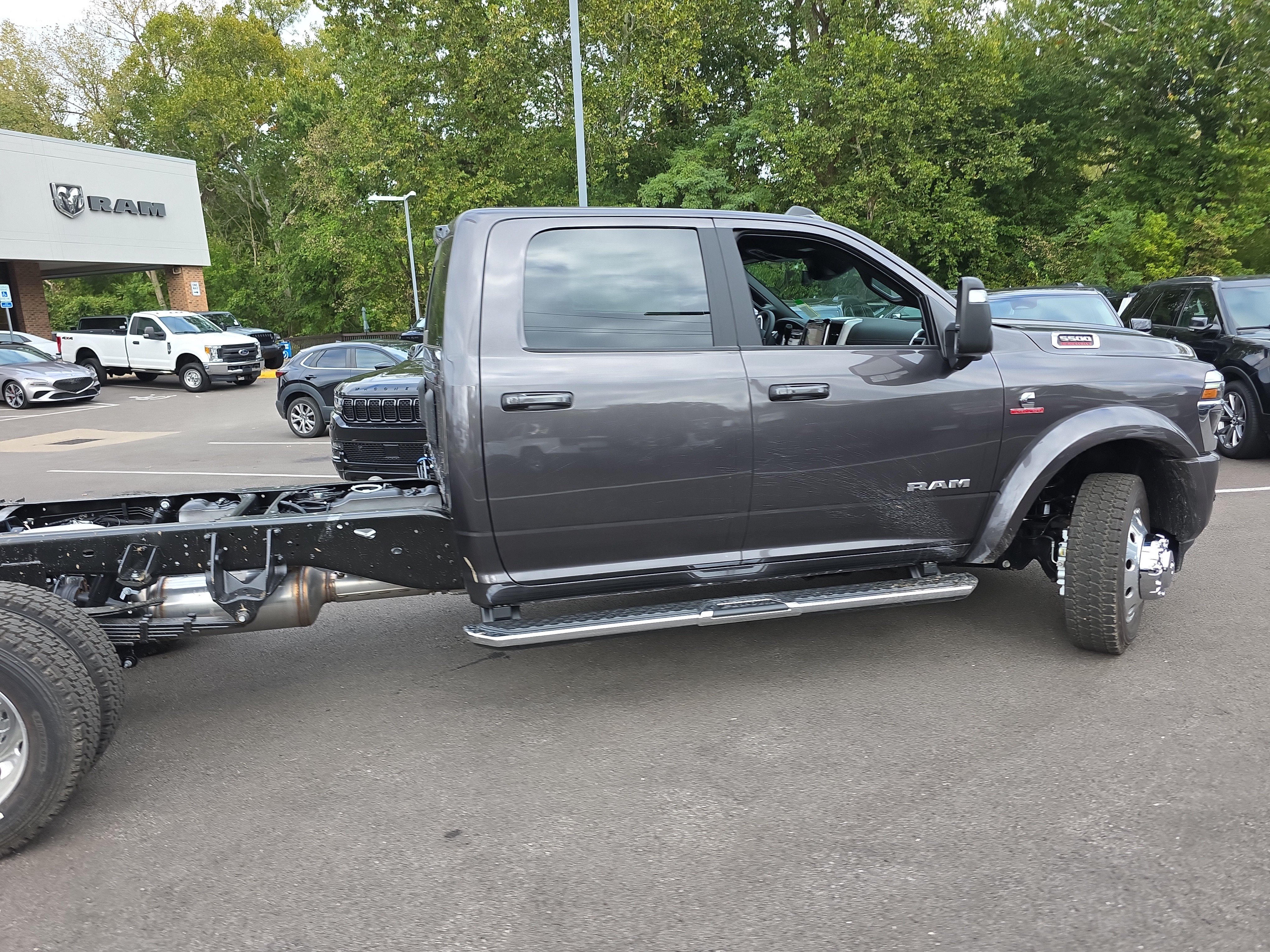 New 2027 RAM 5500 4x4 Crew Cab image 26
