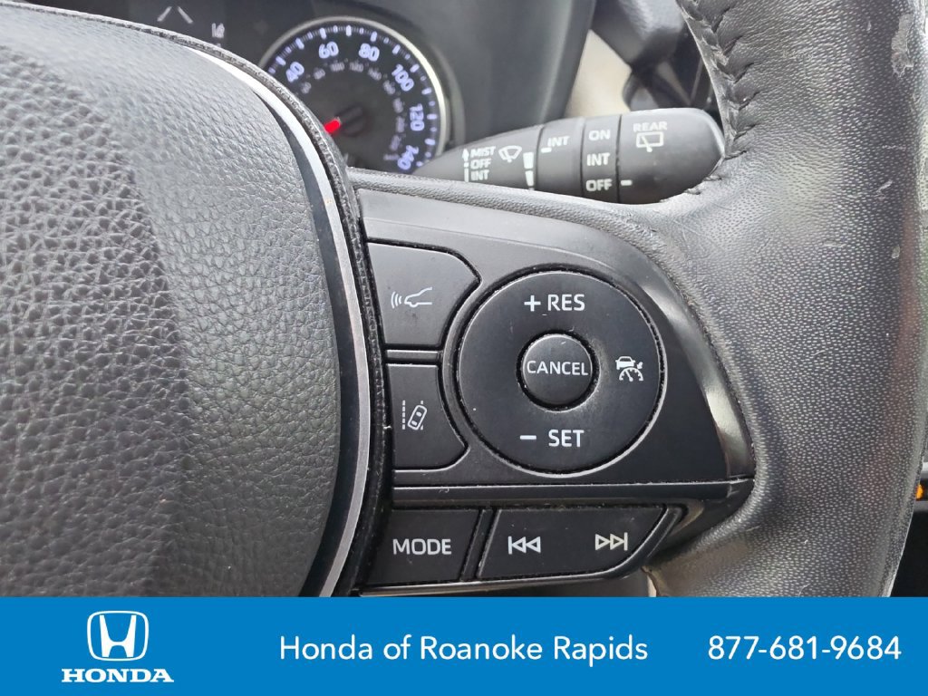 Used 2019 Toyota RAV4 XLE Premium FWD image 23