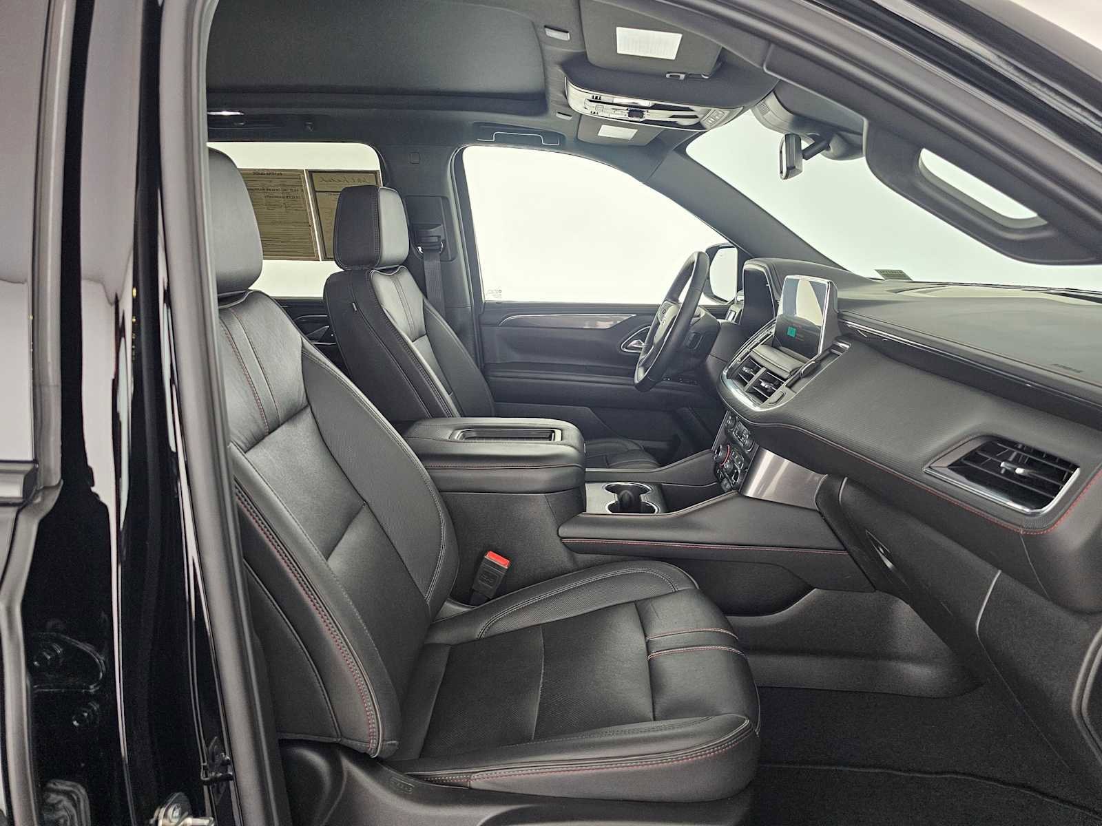 Used 2024 Chevrolet Suburban RST w/ Luxury Package image 10