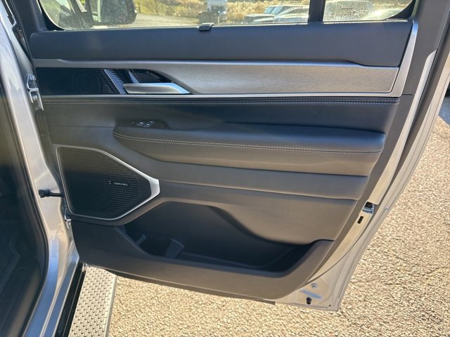 New 2025 Jeep Wagoneer L Series II w/ Convenience Group I image 25