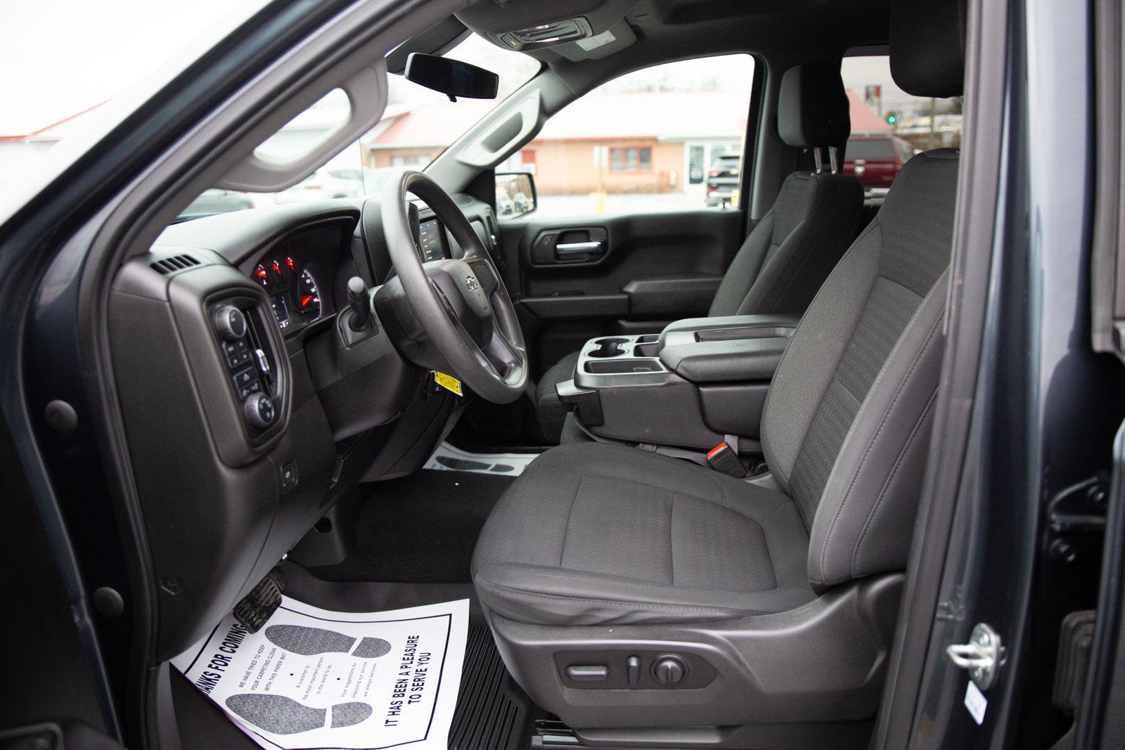 Used 2022 Chevrolet Silverado 1500 Custom Trail Boss image 2