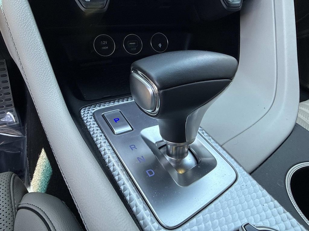 Used 2023 Genesis G70 2.0T w/ Sport Prestige Package RWD image 36