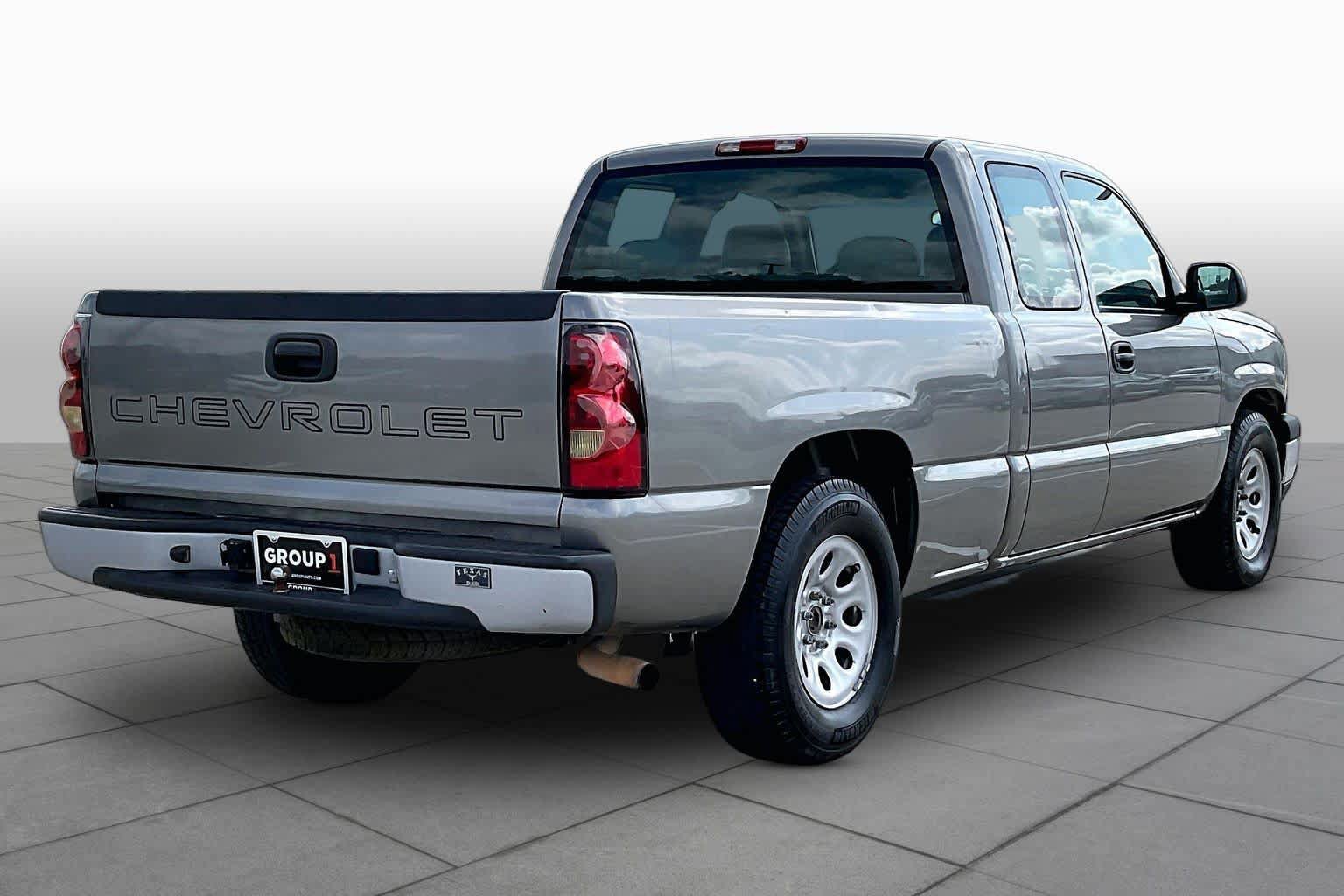 Used 2006 Chevrolet Silverado 1500 W/T RWD image 11