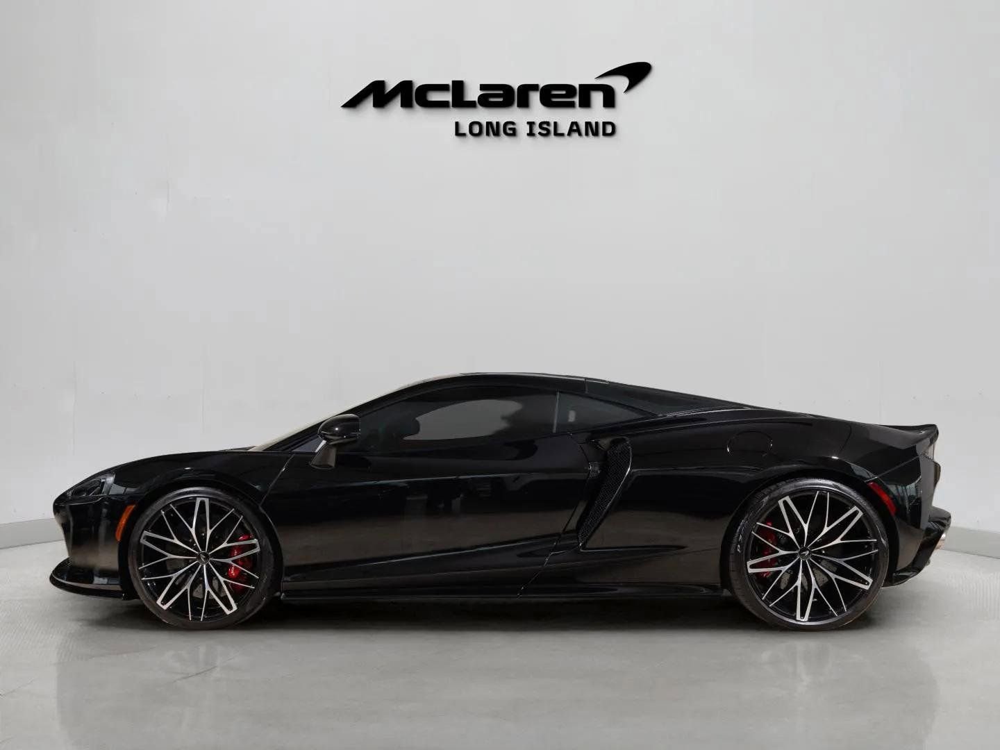 Used 2023 McLaren GT image 8
