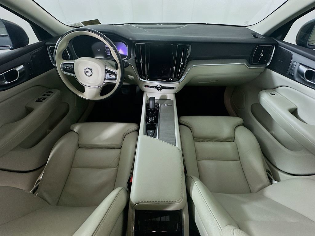 Used 2023 Volvo S60 B5 Ultimate image 10