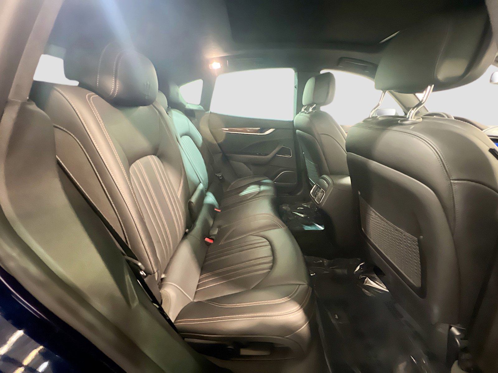 Used 2017 Maserati Levante w/ Luxury Package AWD/4WD image 22