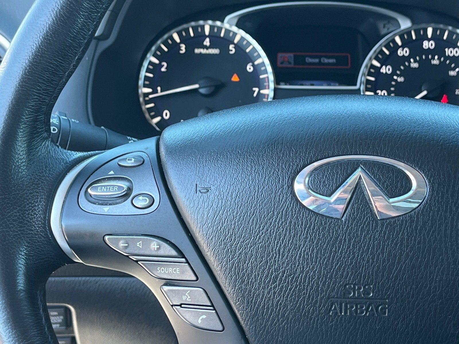 Used 2015 INFINITI QX60 Luxe w/ Deluxe Touring Package AWD/4WD image 19
