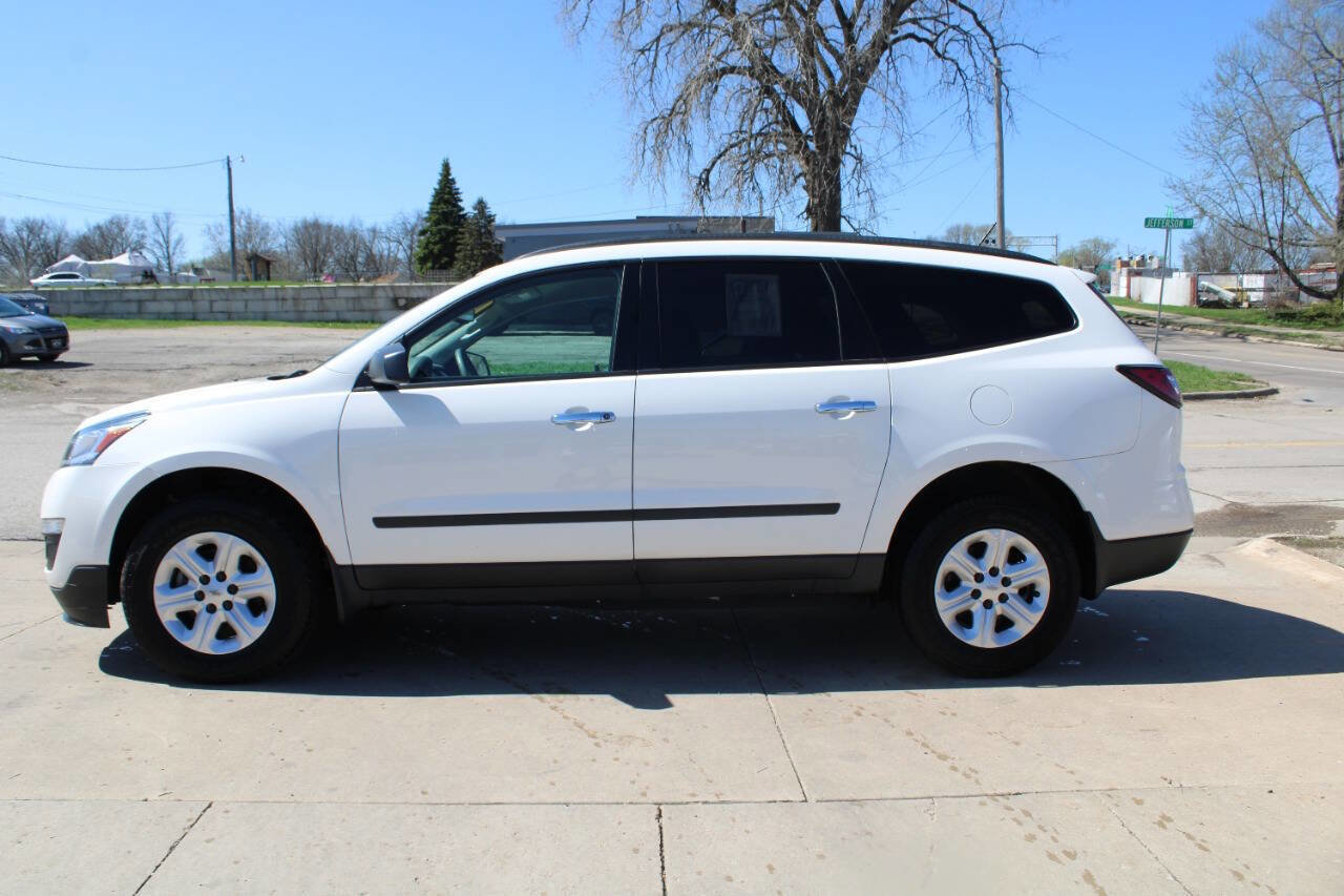 Used 2015 Chevrolet Traverse LS FWD image 5
