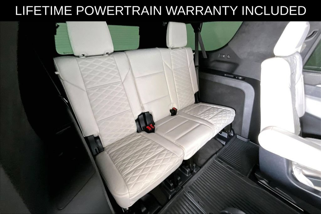 Used 2025 Cadillac Escalade ESV Sport Platinum AWD/4WD image 36
