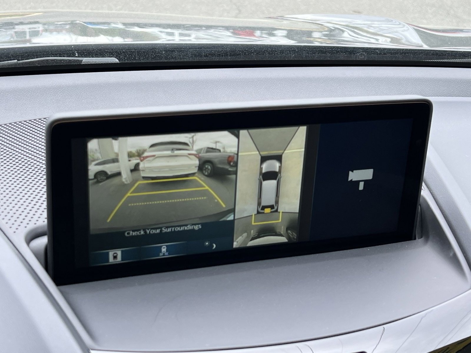 Certified 2025 Acura RDX SH-AWD w/ Advance Package image 20