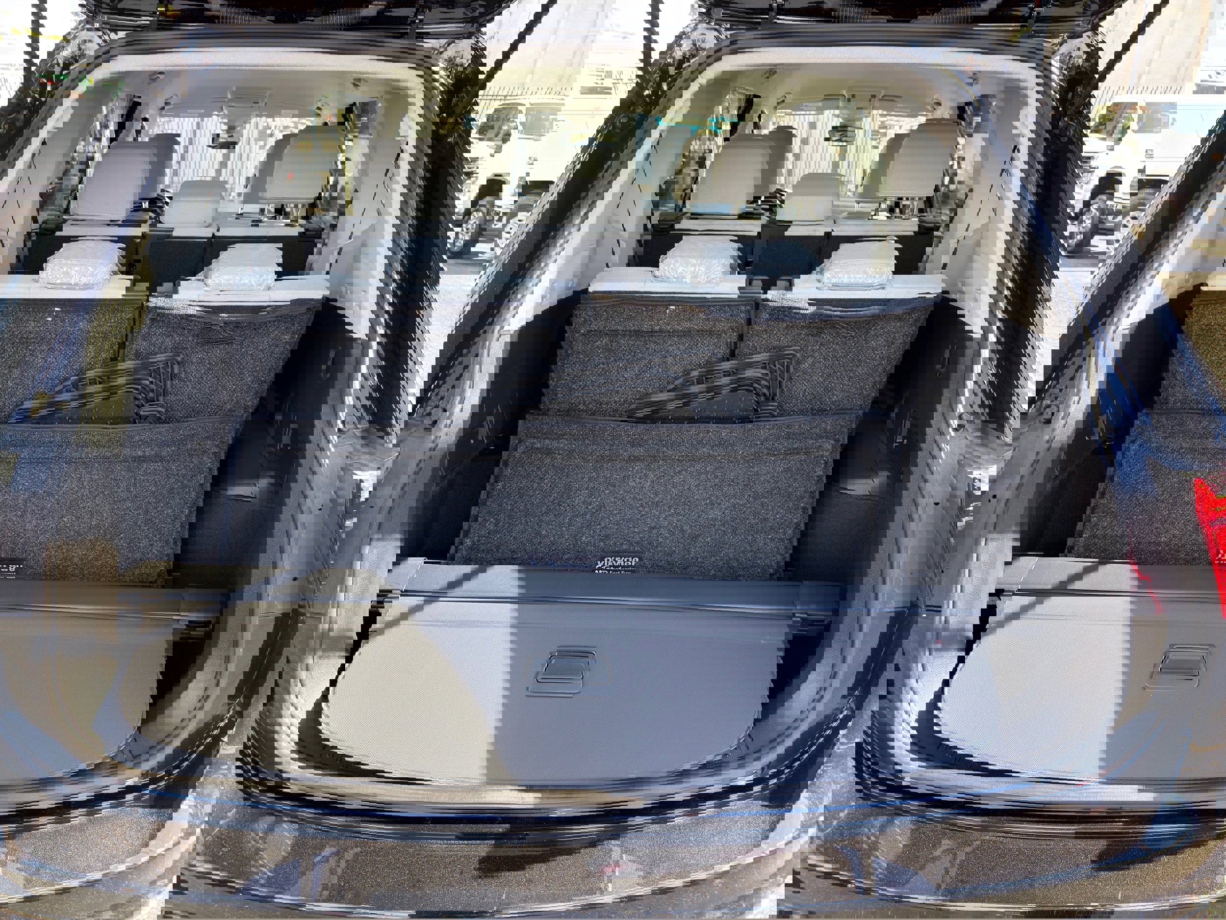 Used 2024 Volkswagen Tiguan S image 16