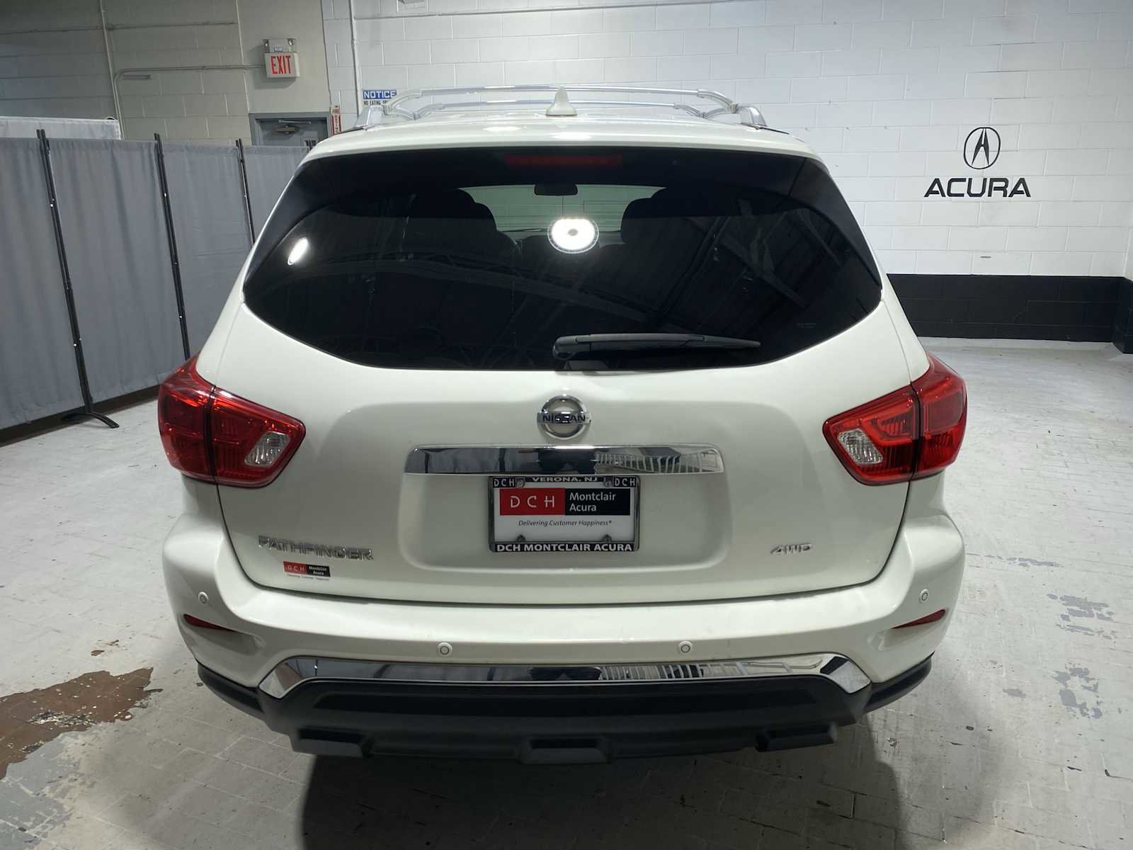 Used 2019 Nissan Pathfinder S AWD/4WD image 5