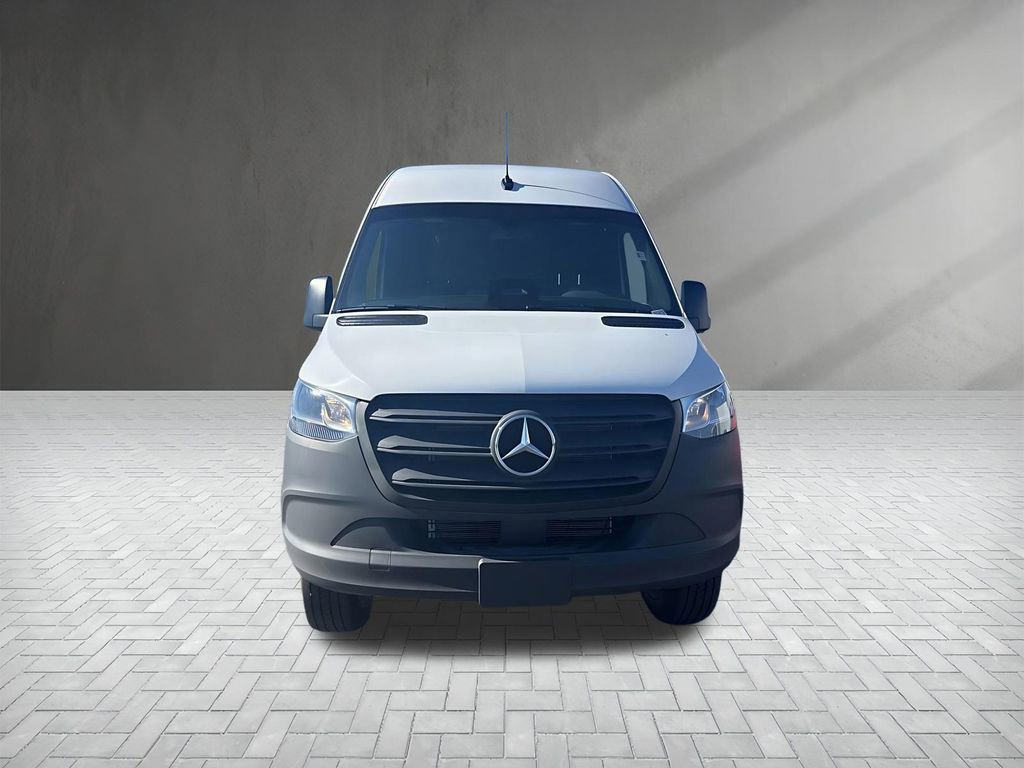 Used 2025 Mercedes-Benz Sprinter 2500 image 2