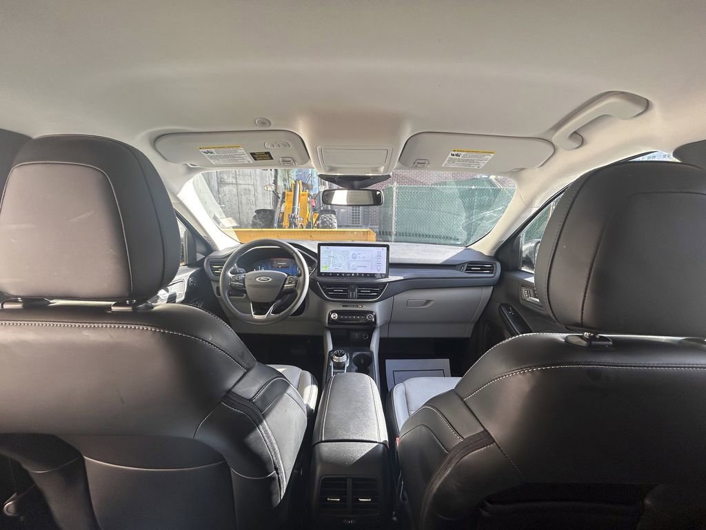 Used 2023 Ford Escape Platinum image 24