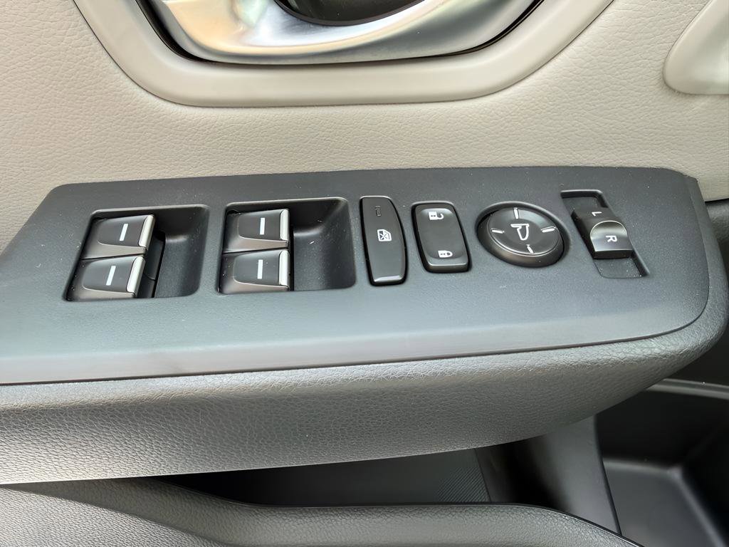 Used 2024 Honda Pilot Touring image 25
