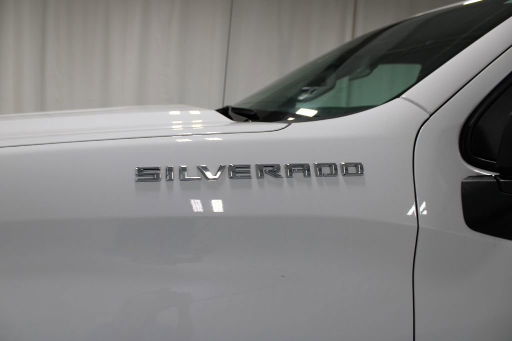 Used 2024 Chevrolet Silverado 1500 Custom image 13