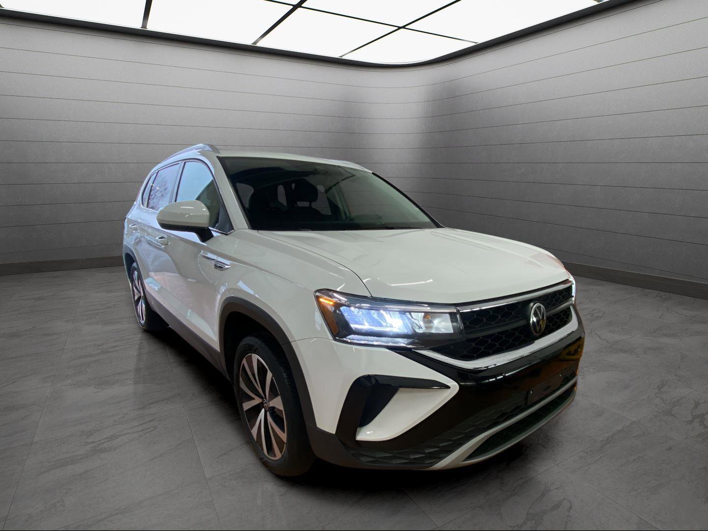 Used 2024 Volkswagen Taos SE image 7