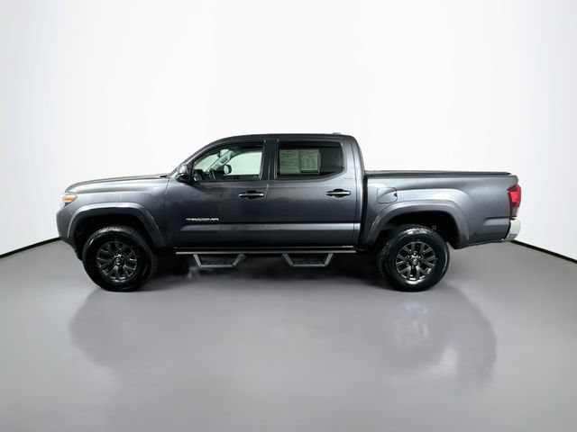 Used 2021 Toyota Tacoma SR5 AWD/4WD image 5