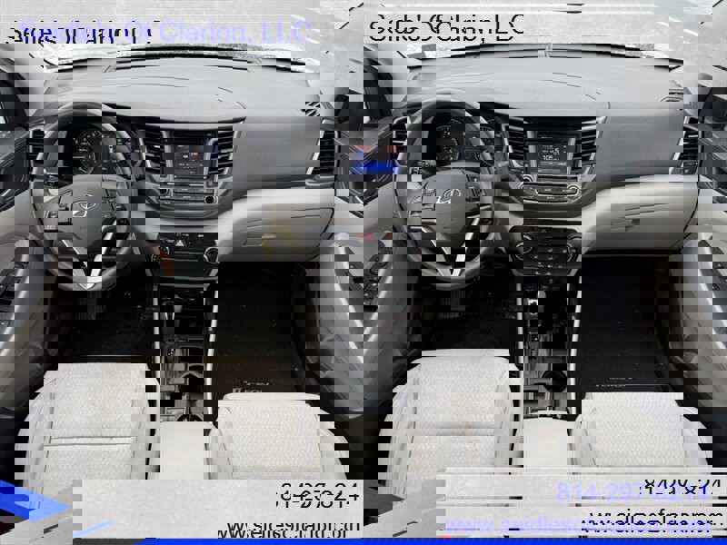 Used 2017 Hyundai Tucson SE image 2