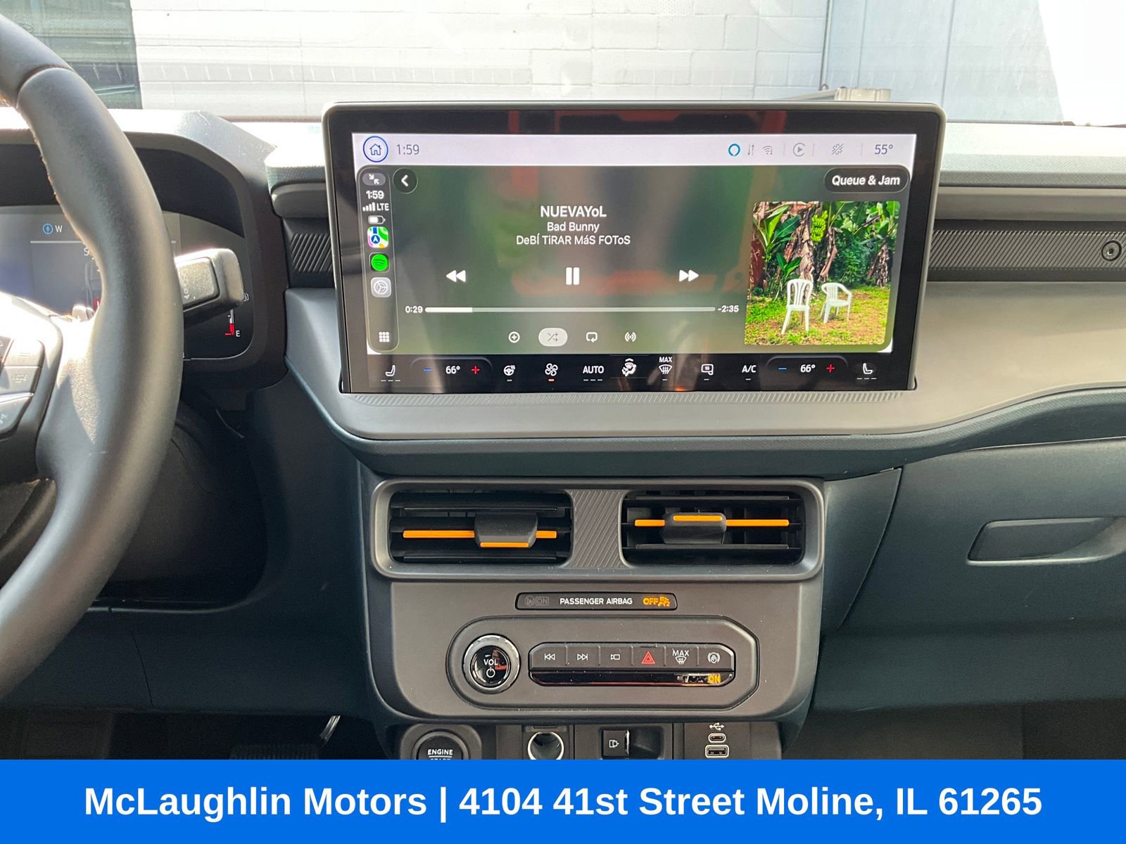 Used 2025 Ford Maverick Tremor image 2