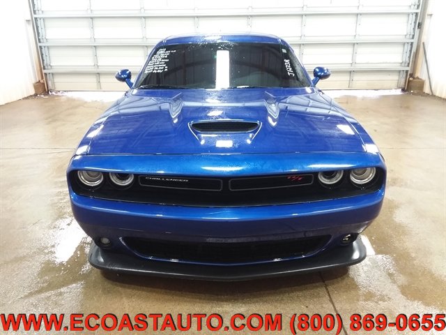 Used 2022 Dodge Challenger R/T RWD image 7