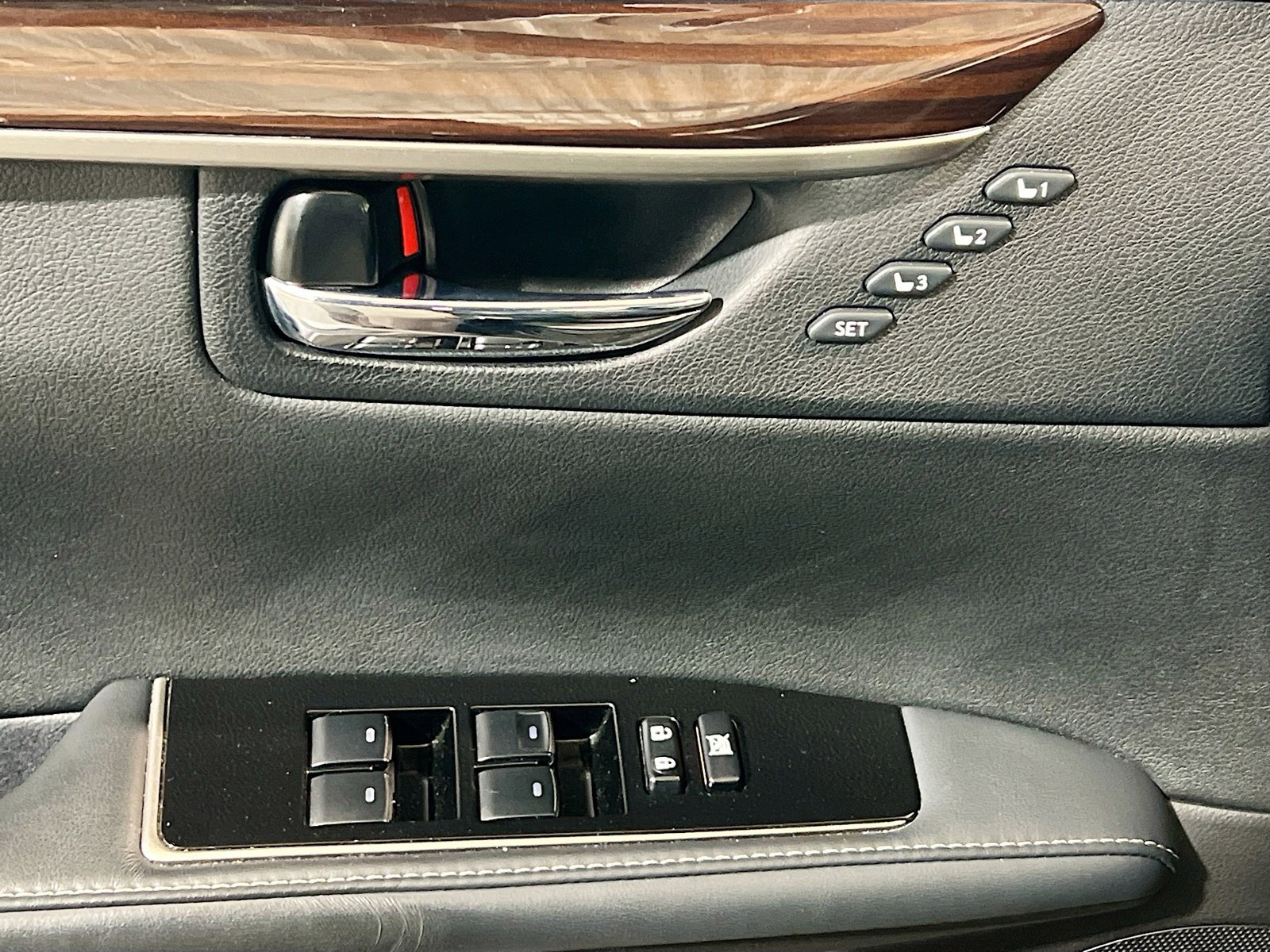 Used 2016 Lexus ES 350 image 14