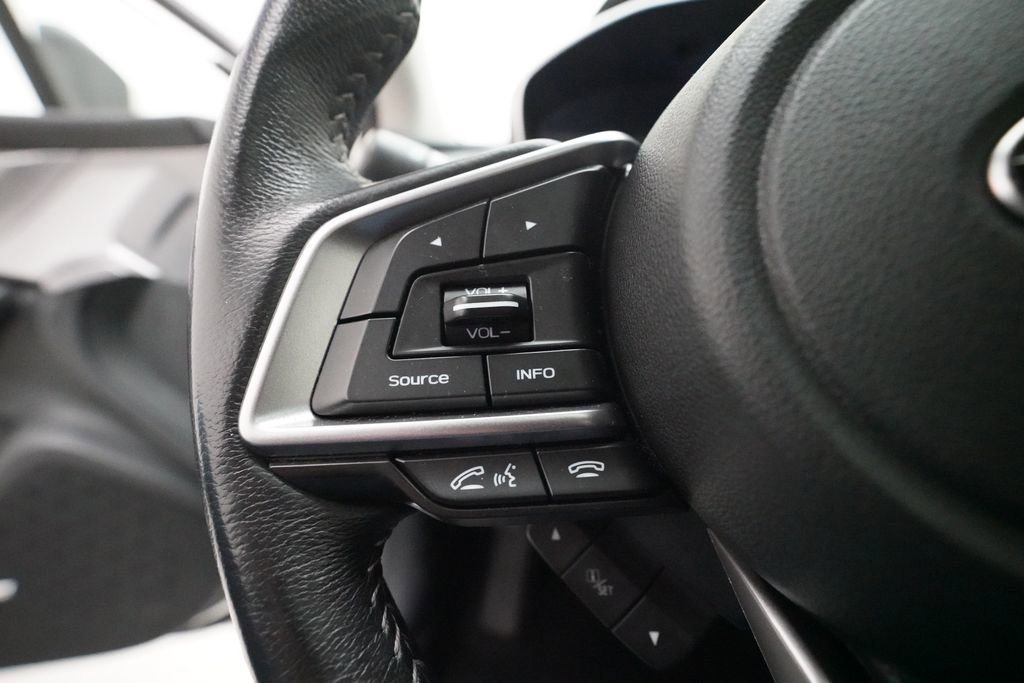 Used 2022 Subaru Impreza 2.0i Limited w/ Popular Package #3 image 17