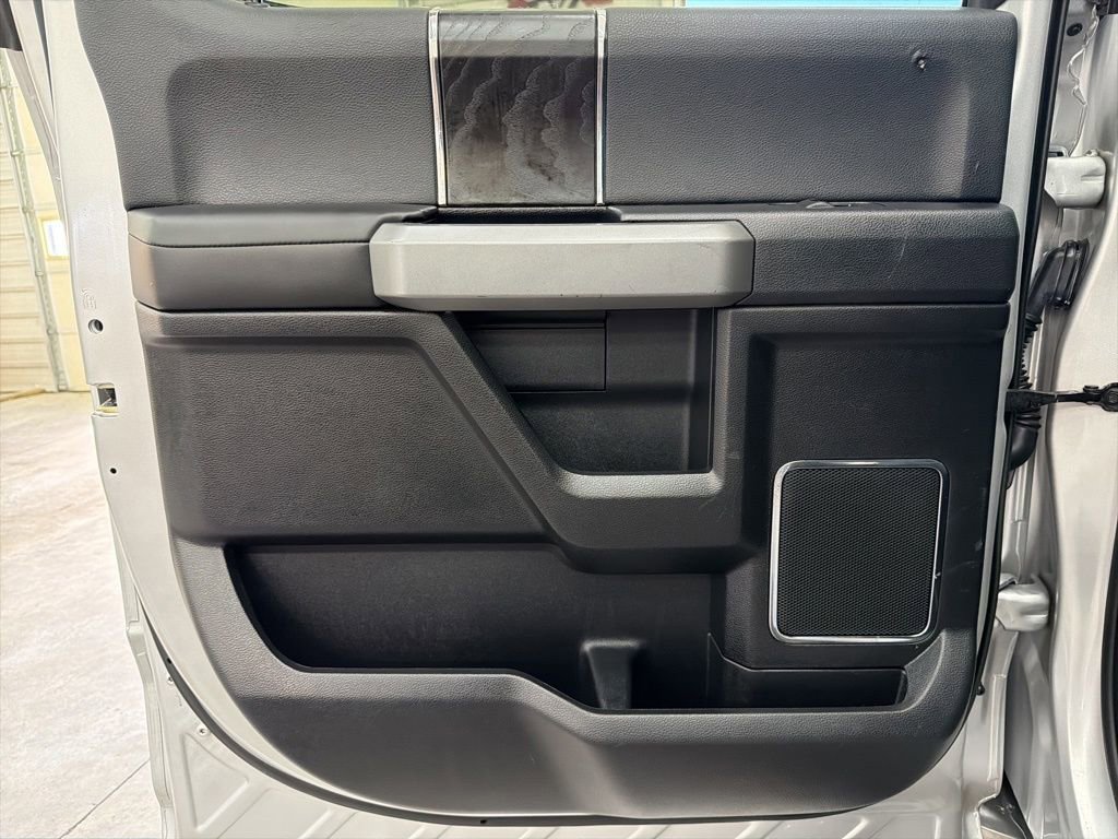 Used 2018 Ford F150 Platinum w/ Equipment Group 701A Luxury image 22