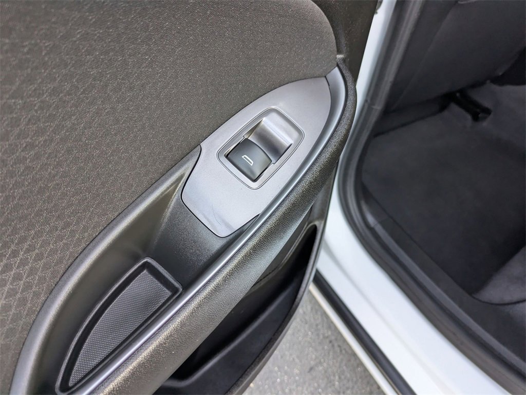 Used 2023 Chevrolet Malibu LT image 27