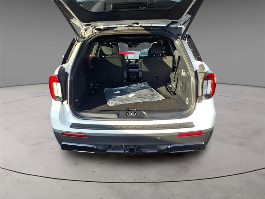 New 2026 Ford Explorer ST-Line AWD/4WD image 8