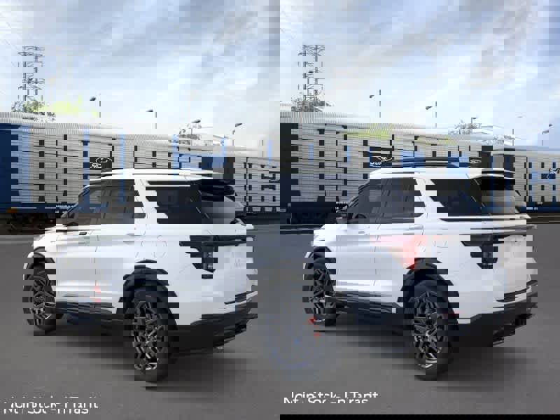 New 2026 Ford Explorer ST-Line image 4