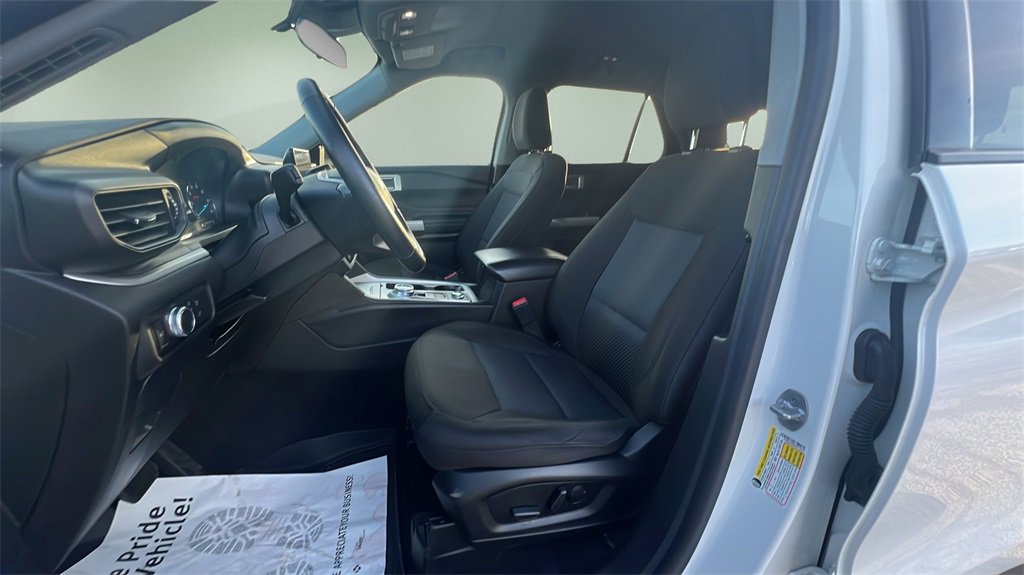 Used 2022 Ford Explorer XLT image 13