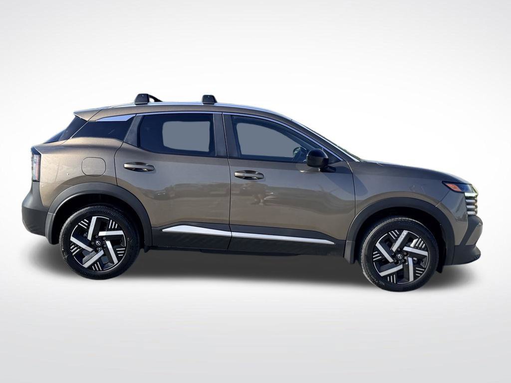 Used 2026 Nissan Kicks SV w/ Cold Weather Package FWD image 8