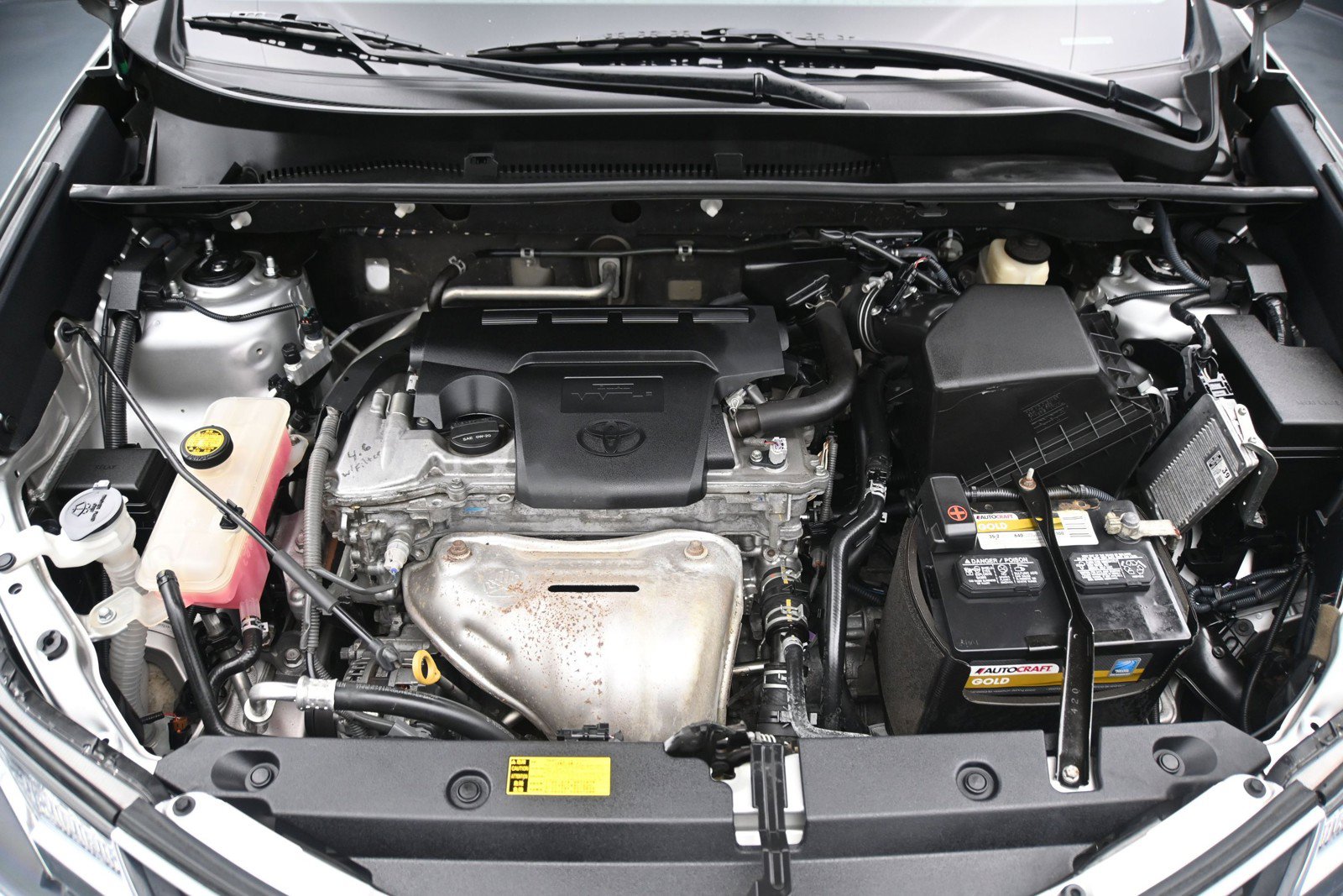 Used 2014 Toyota RAV4 XLE AWD/4WD image 25