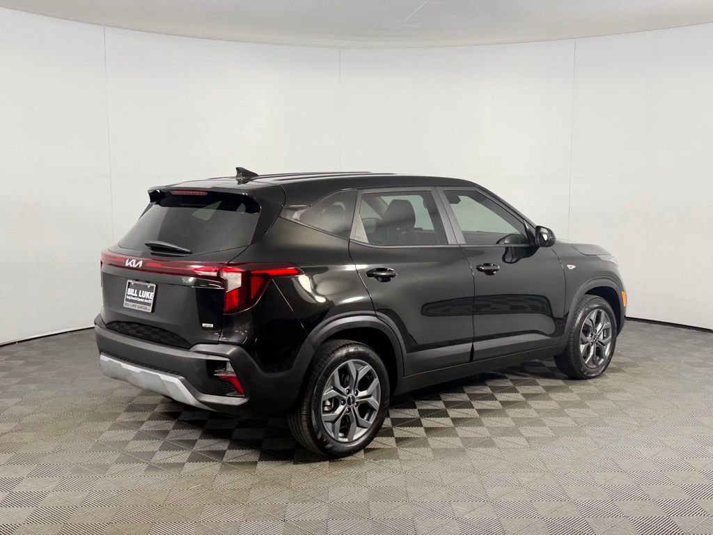 Used 2026 Kia Seltos LX AWD/4WD image 8