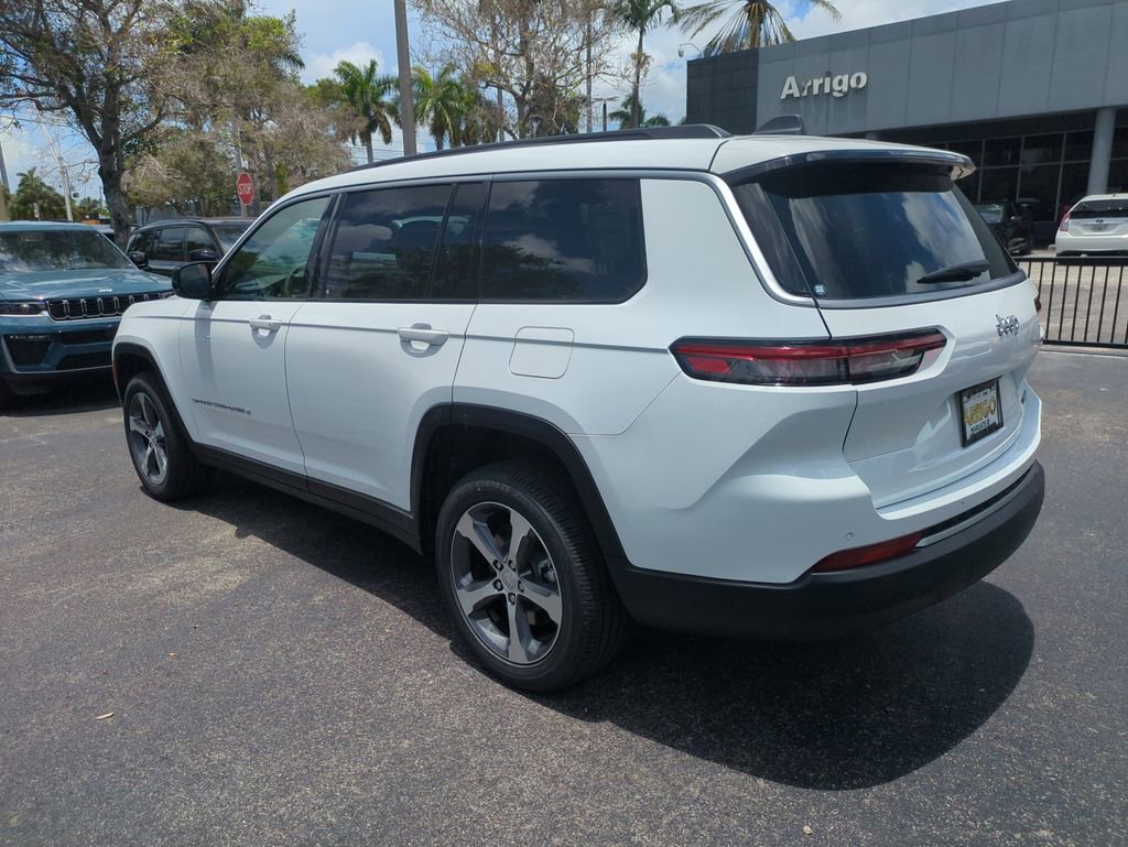 New 2026 Jeep Grand Cherokee L Limited RWD image 7
