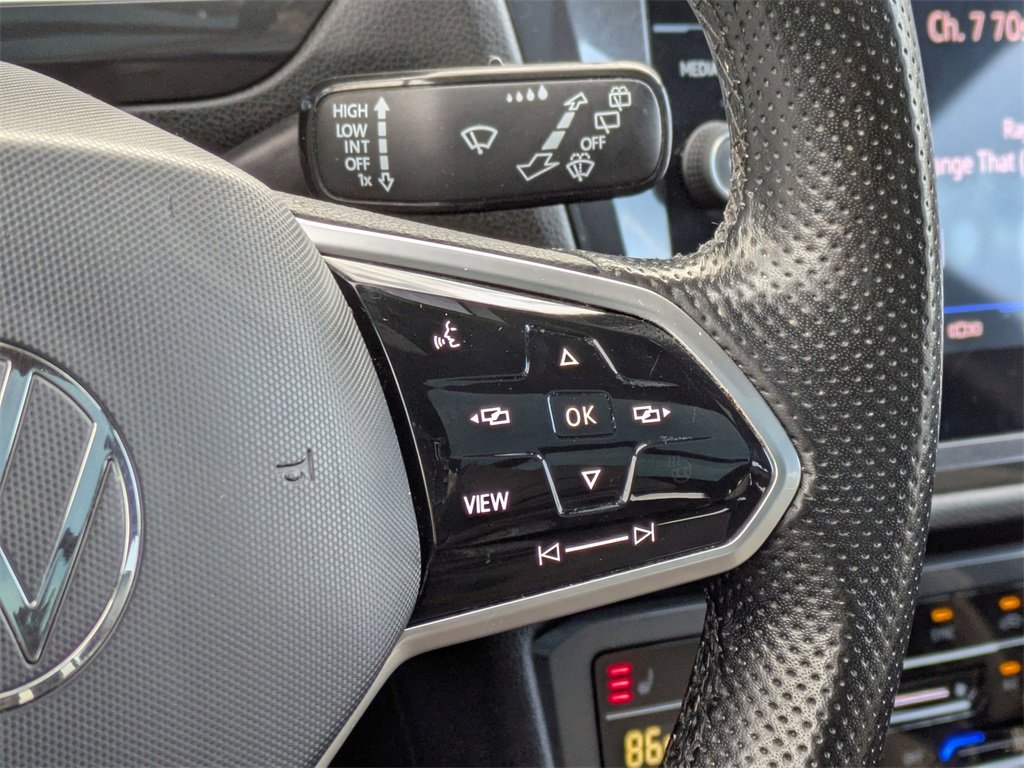 Used 2022 Volkswagen Tiguan SE R-Line image 20